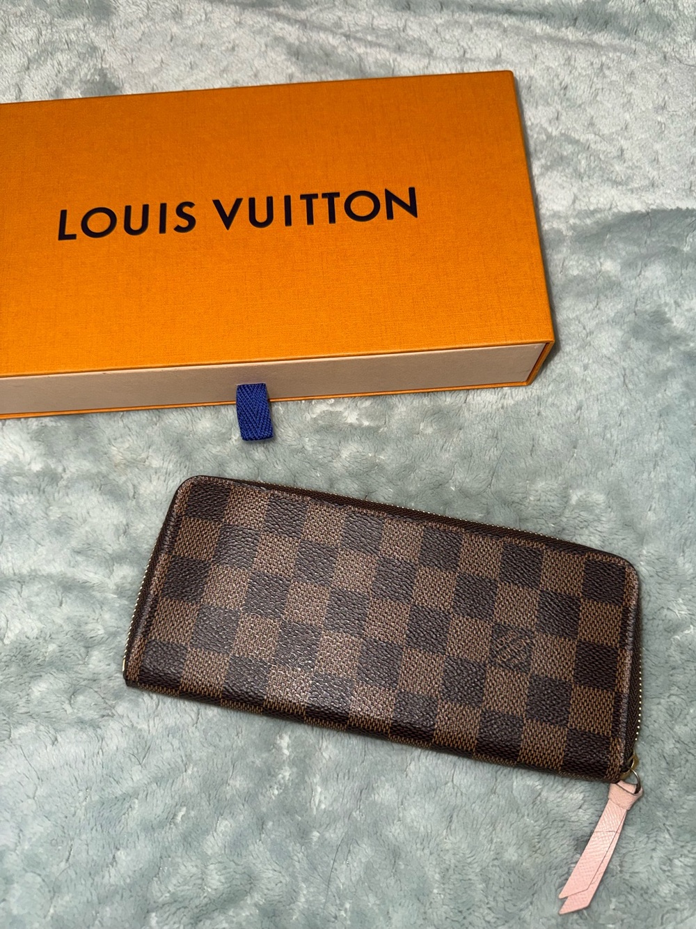 Louis Vuitton Damier Ebene/Pink Interior Clemence Wallet